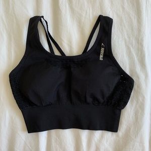 Black Gymshark Energy Crop